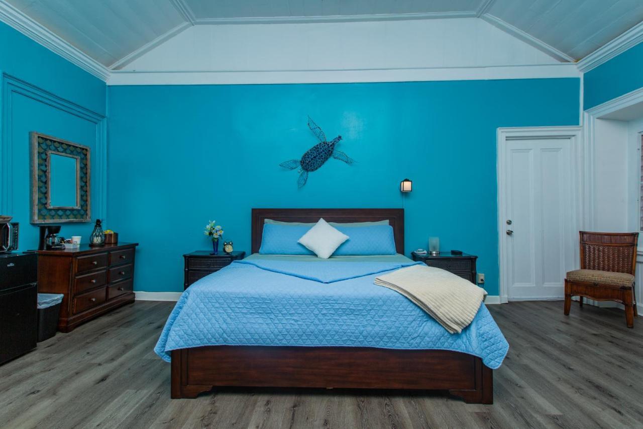 Hotel Victoria House à Frederiksted Extérieur photo