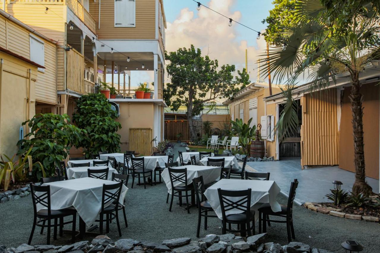 Hotel Victoria House à Frederiksted Extérieur photo